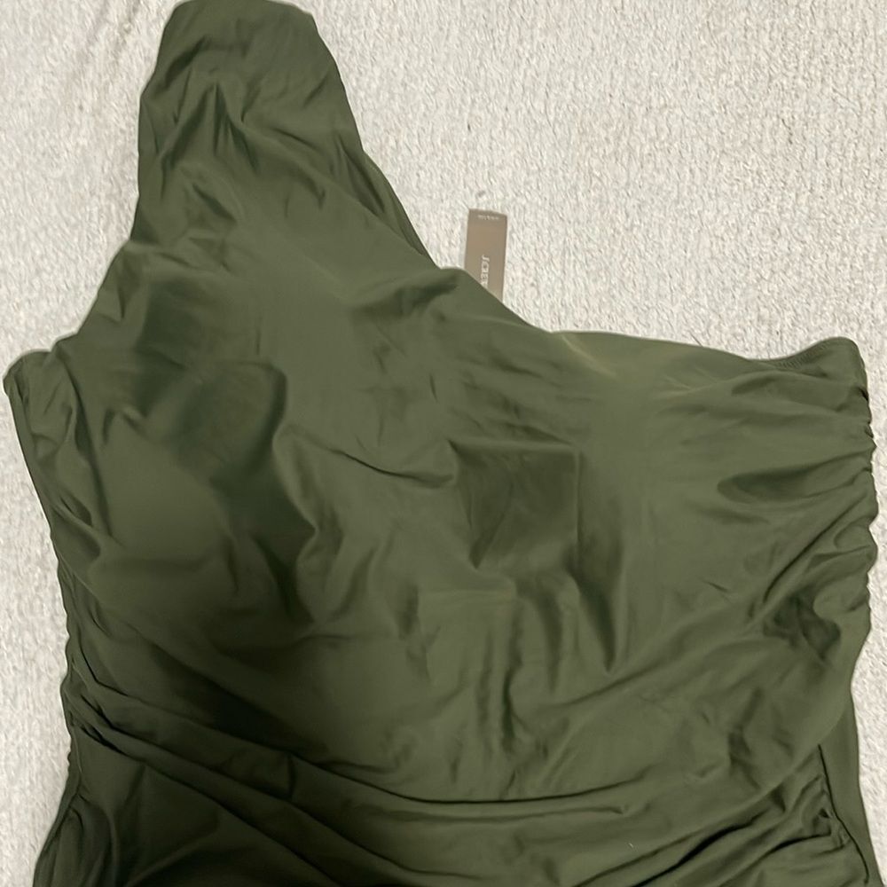 NWT- J Crew- 24+ One Shoulder One Piece Ruched Swimsuit - Picture 4 of 10